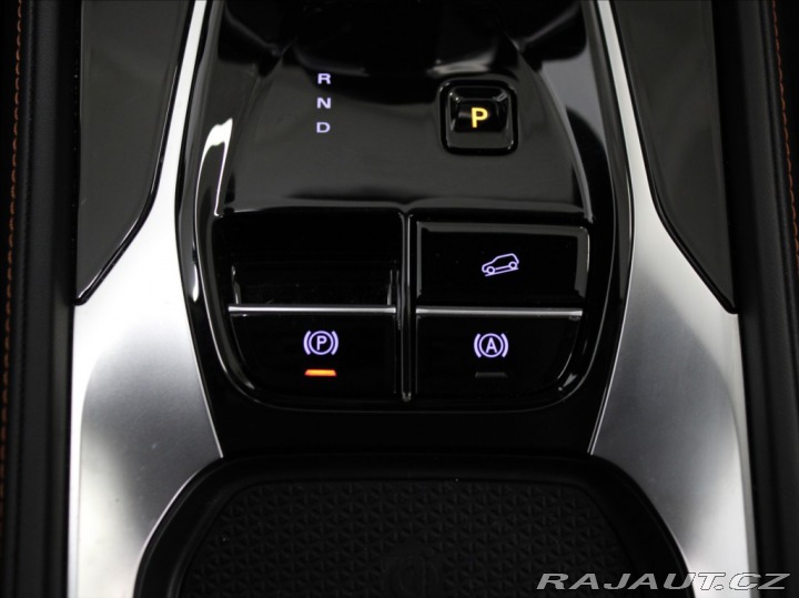 MG HS 1,5 PHEV 200kW Exclusive 2025