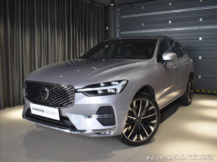 Volvo XC60 2,0 B5 AWD Ultra Vzduch,P 2025