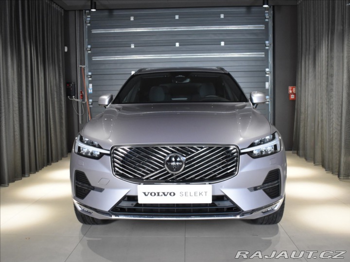 Volvo XC60 2,0 B5 AWD Ultra Vzduch,P 2025