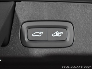 Volvo XC60 2,0 B5 AWD Ultra Vzduch,P 2025