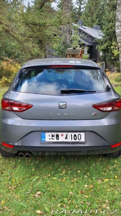 Seat Leon 2,0   Prodám osobní autom 2013