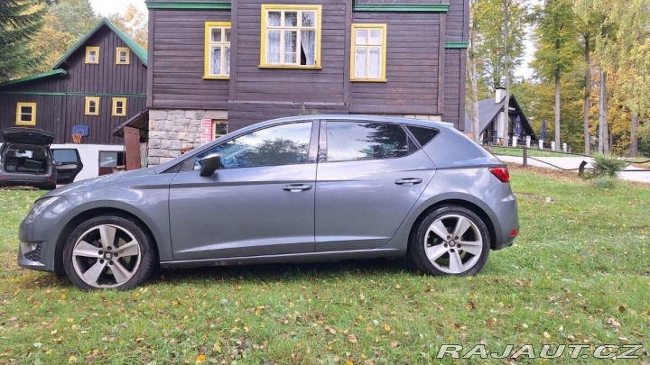Seat Leon 2,0   Prodám osobní autom 2013