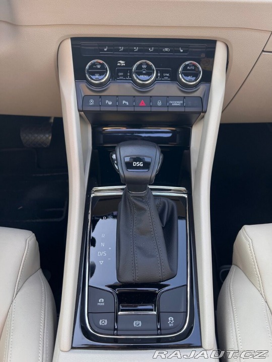 Škoda Karoq 1,5 TSI DSG - max.výbav 2018