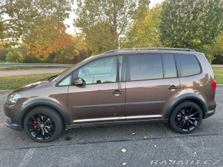 Volkswagen Touran 2,0   Cross, 125 kW, DSG, 2013