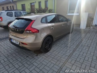 Volvo V40 1,6 1800