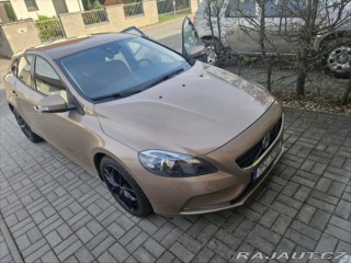Volvo V40 1,6 1800