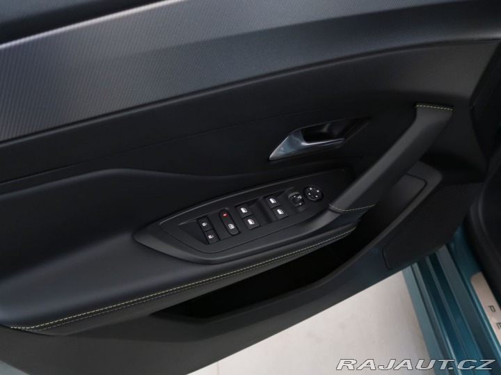 Peugeot 308 ELECTRO,CZ,1Maj,GT,AT,54k 2024