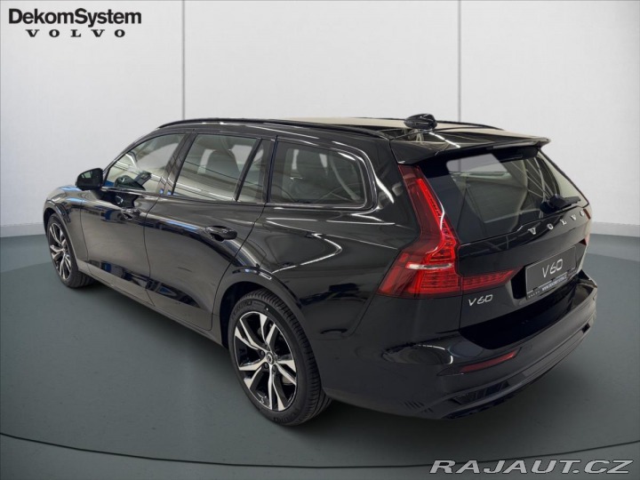 Volvo V60 2,0 B4 FWD Plus Dark 3456 2024