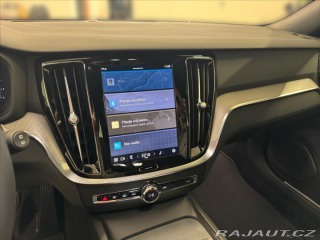 Volvo V60 2,0 B4 FWD Plus Dark 3456 2024
