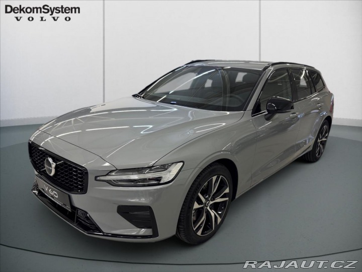 Volvo V60 2,0 B4 FWD Plus Dark 5418 2025