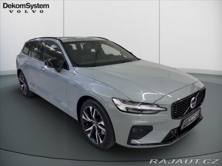 Volvo V60 2,0 B4 FWD Plus Dark 5418 2025