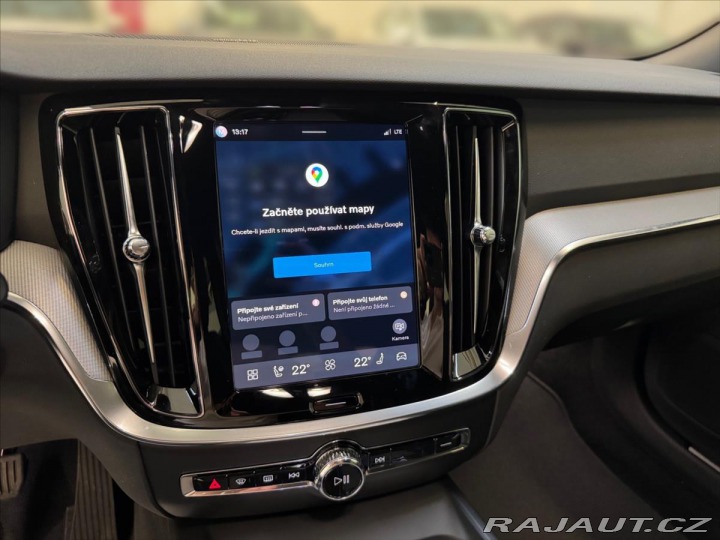 Volvo V60 2,0 B4 FWD Plus Dark 5418 2025