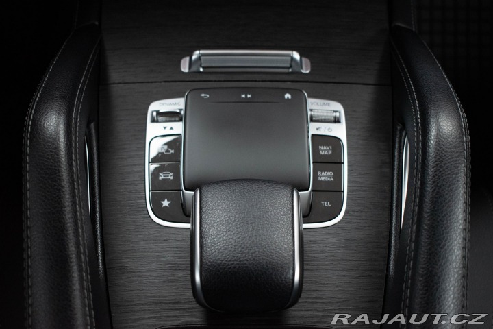 Mercedes-Benz GLE 400d 4MATIC*TAŽNÉ*7.MÍST* 2020