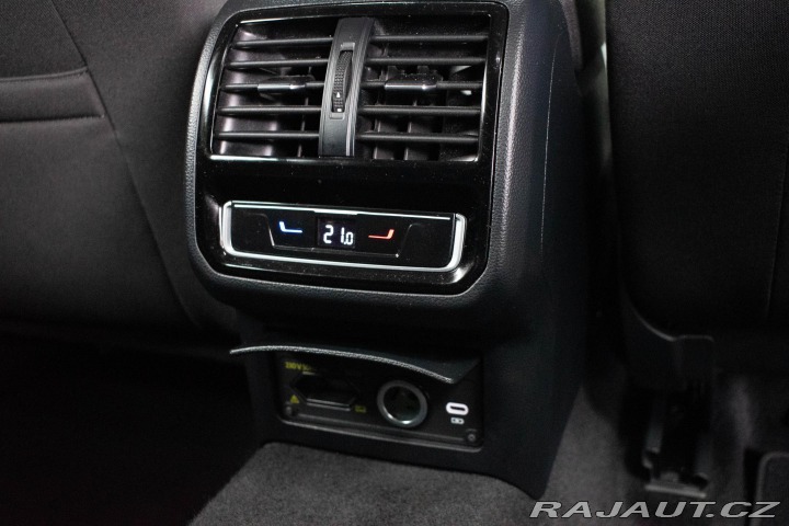 Volkswagen Passat 2.0 TDI REZERVACE 2023