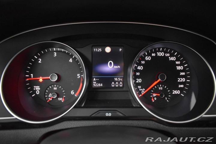 Volkswagen Passat 2.0 TDI REZERVACE 2023