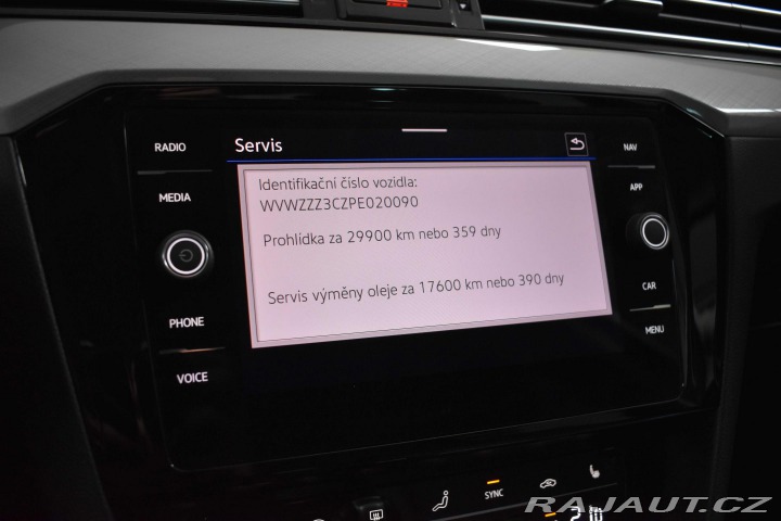 Volkswagen Passat 2.0 TDI REZERVACE 2023