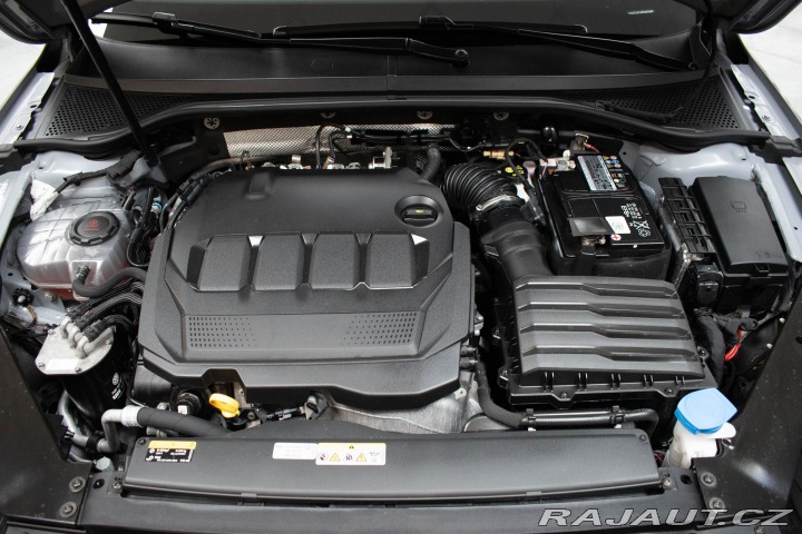 Volkswagen Passat 2.0 TDI REZERVACE 2023