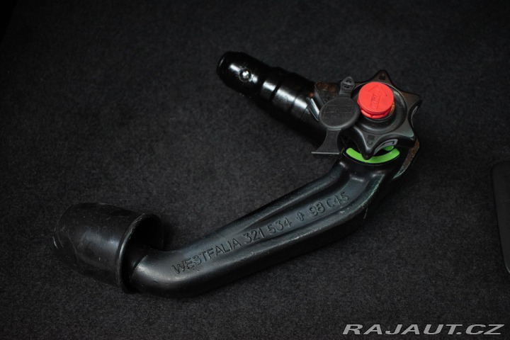 Volkswagen Passat 2.0 TDI REZERVACE 2023