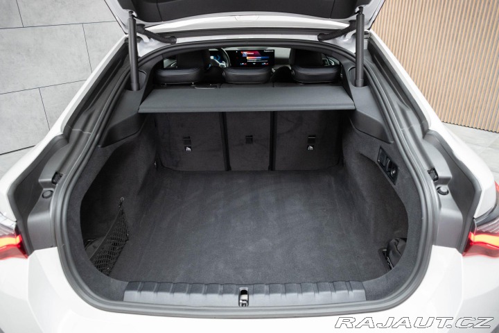 BMW 4 420d xD ///M*ZÁRUKA*TAŽNÉ 2023