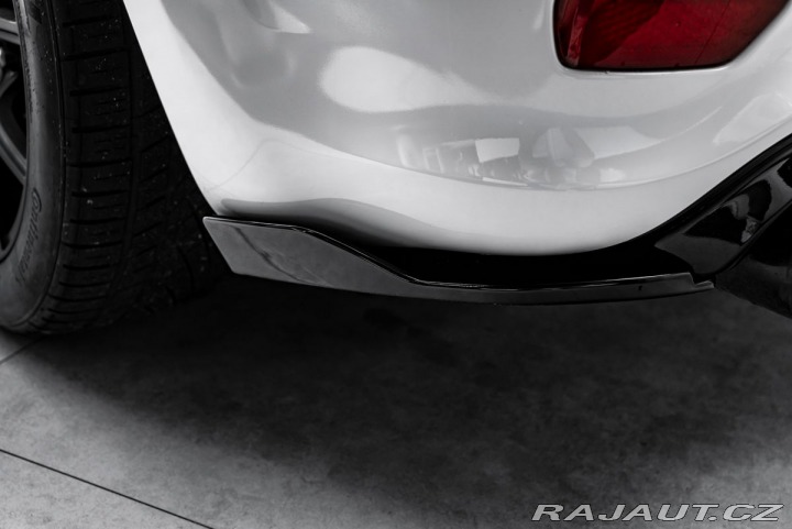 Jeep Grand Cherokee SRT 8 1800