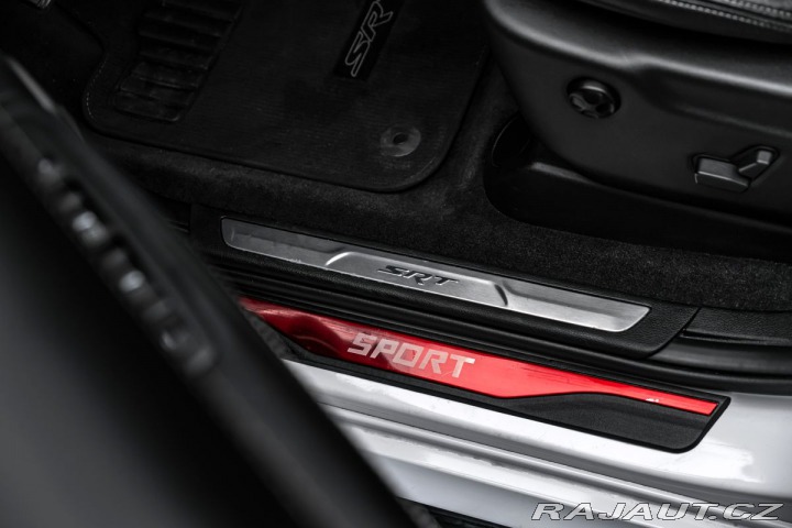 Jeep Grand Cherokee SRT 8 1800