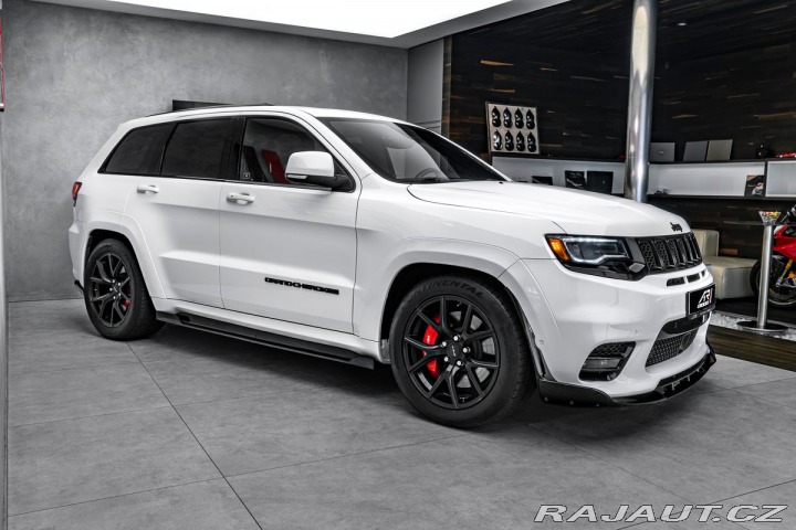 Jeep Grand Cherokee SRT 8 1800