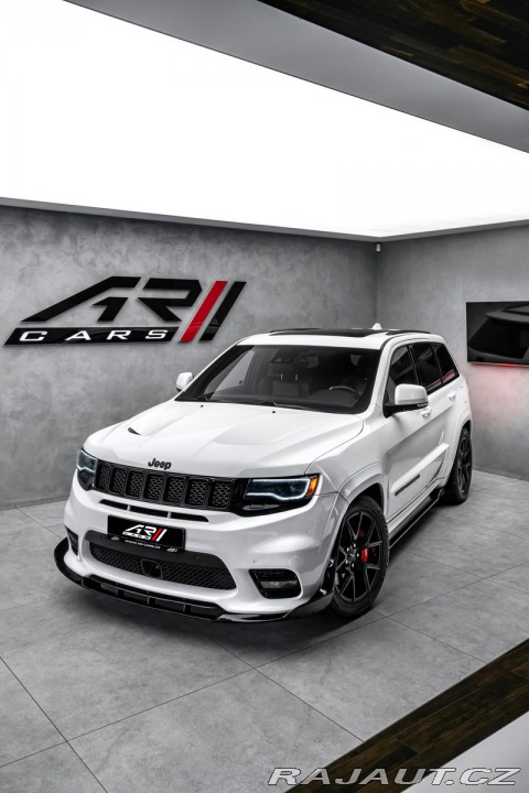 Jeep Grand Cherokee SRT 8 1800