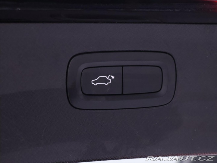 Volvo XC90 2,0 L 173kW D5 R-Design A 2018