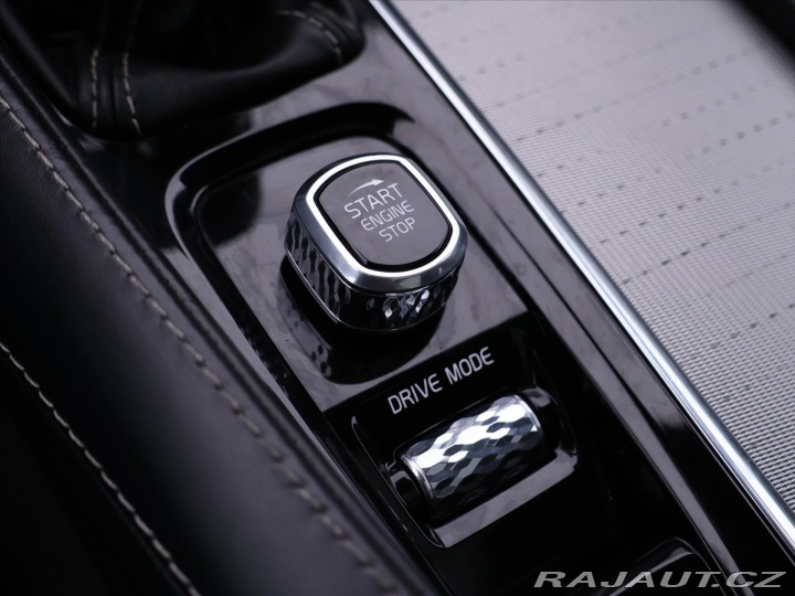 Volvo XC90 2,0 L 173kW D5 R-Design A 2018