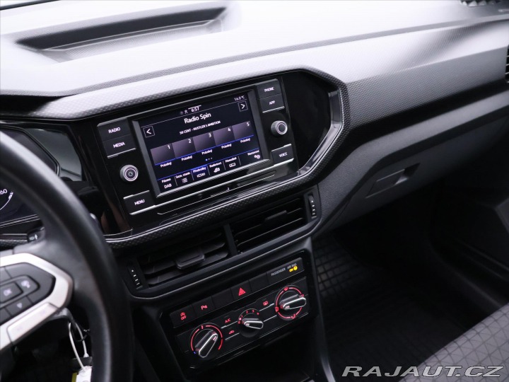Volkswagen T-Cross 1,0 TSI 70kW CZ Life 1.Ma 2020