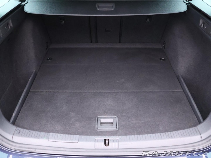 Volkswagen Golf 1,4 TSI 90kW Xenon Serv.k 2013