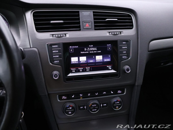 Volkswagen Golf 1,4 TSI 90kW Xenon Serv.k 2013