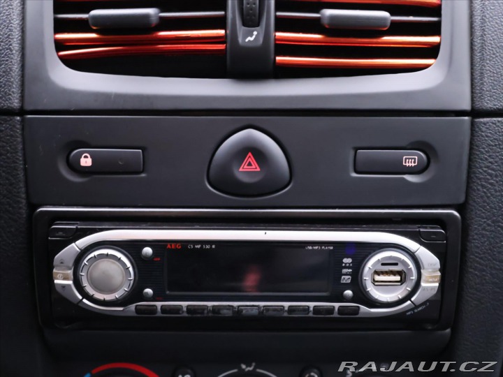 Renault Clio 1,2 1 Majitel STK 01/2027 2007