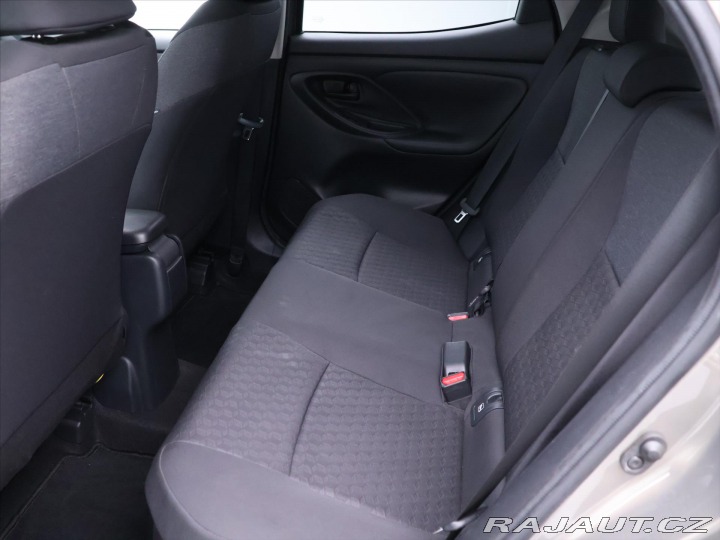 Toyota Yaris 1,5 Hybrid e-CVT CZ Style 2023