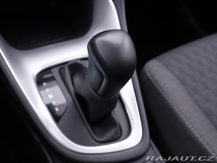 Toyota Yaris 1,5 Hybrid e-CVT CZ Style 2023