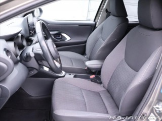 Toyota Yaris 1,5 Hybrid e-CVT CZ Style 2023