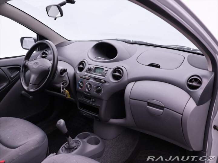 Toyota Yaris 1,0 50kW CZ TERRA STK 3/2 1999