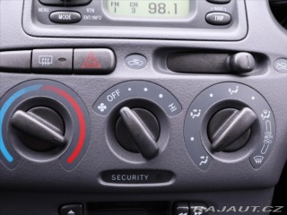 Toyota Yaris 1,0 50kW CZ TERRA STK 3/2 1999