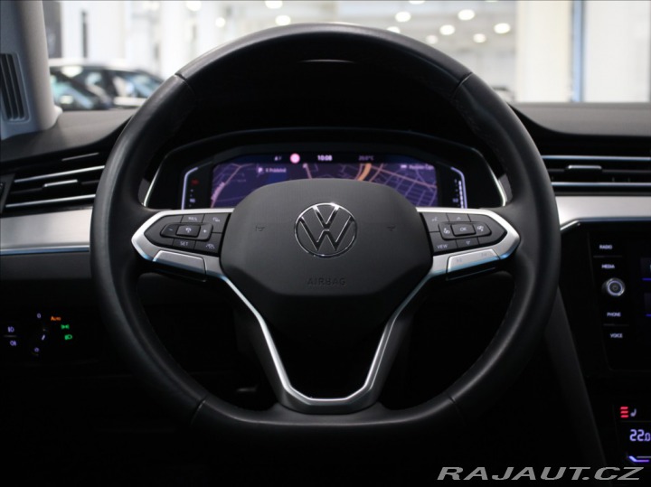 Volkswagen Passat 2,0 TDi DSG Elegance 20tk 2023