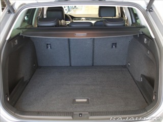 Volkswagen Passat 2,0 TDi DSG Elegance 20tk 2023