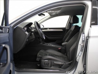 Volkswagen Passat 2,0 TDi DSG Elegance 20tk 2023