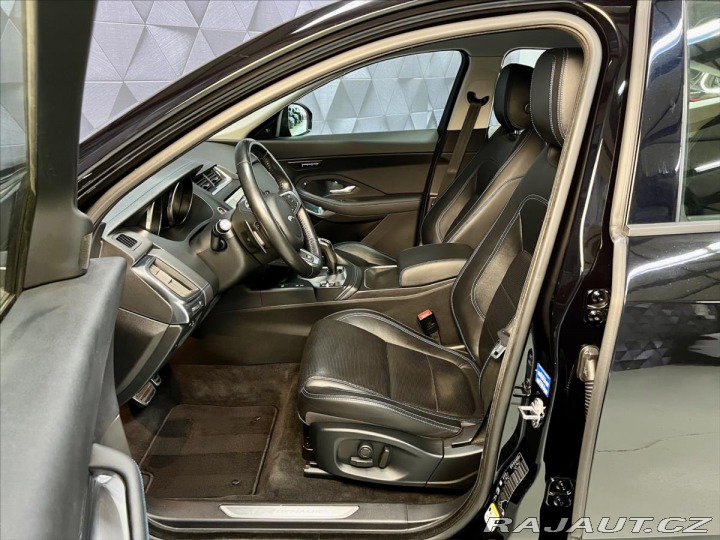 Jaguar E-Pace P250 AWD R-DYNAMIC, LED, 2019