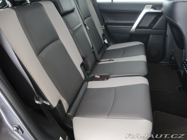 Toyota Land Cruiser 2.8D4-D,CZ,1Maj,Executive 2023