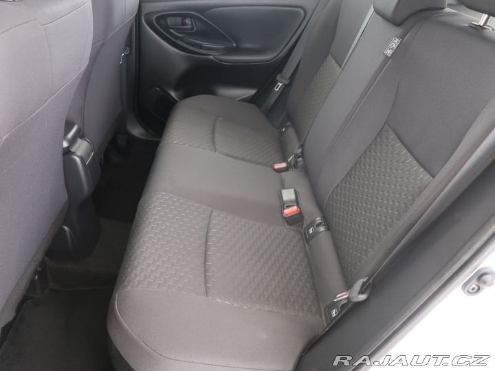 Toyota Yaris Cross 1.5Hybrid,CZ,1Maj,Comfort 2024