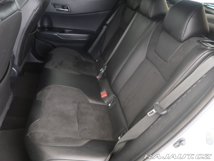 Toyota C-HR 1.8Hybrid,Cz,1Maj,Selecti 2020
