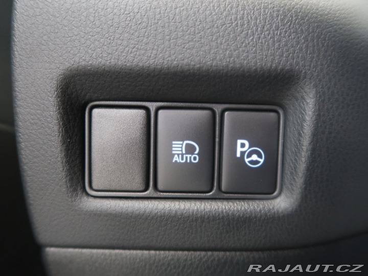 Toyota C-HR 1.8Hybrid,Cz,1Maj,Selecti 2020