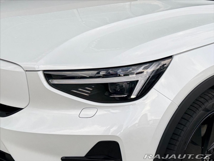 Volvo EC40 Single Range Plus Black 1 2025