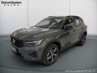 Volvo XC40 2,0 B3 FWD Plus Dark 9812 2025
