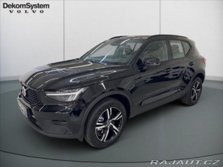 Volvo XC40 2,0 B3 FWD Plus Dark 5364 2025
