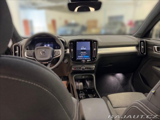 Volvo XC40 2,0 B3 FWD Plus Dark 3321 2025